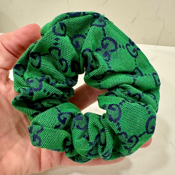 Beautiful !! Set of 2 Green Scrunchies ! - Picture 2 of 2